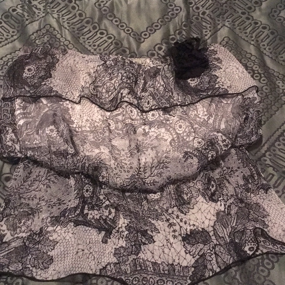 Strapless gothic print top